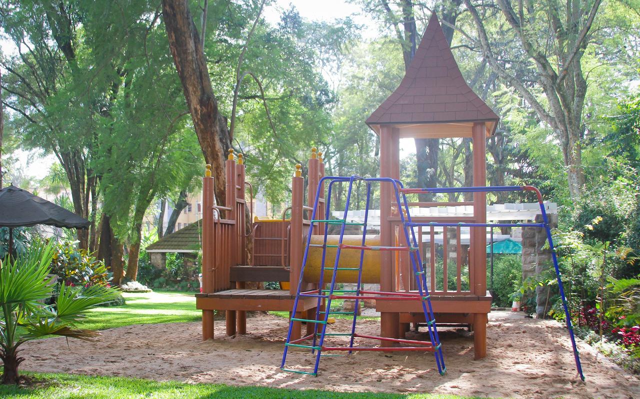 Amani Gardens Inn ナイロビ エクステリア 写真