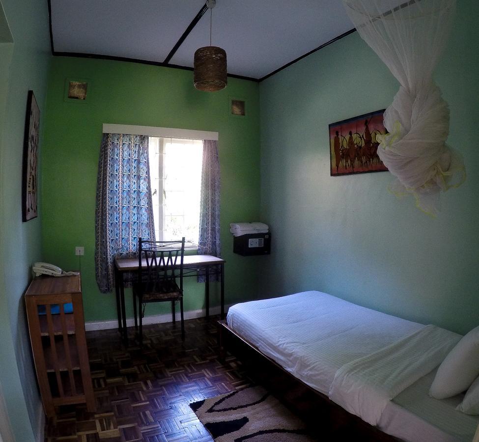 Amani Gardens Inn ナイロビ エクステリア 写真