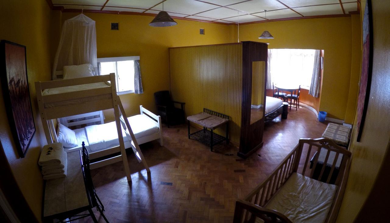 Amani Gardens Inn ナイロビ エクステリア 写真