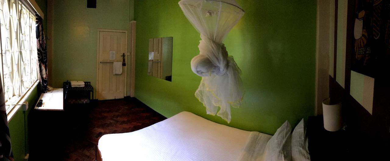 Amani Gardens Inn ナイロビ エクステリア 写真